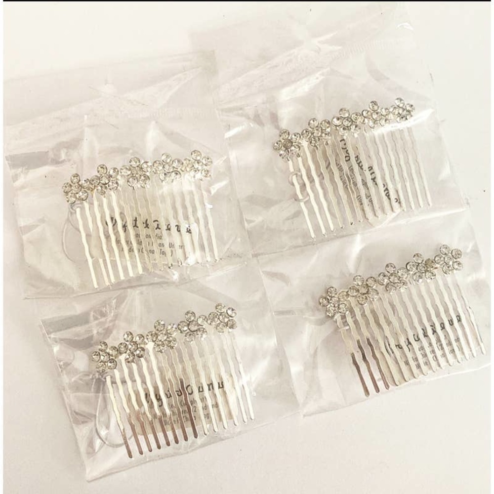4 Rhinestone Flower Hair Combs - Picture 2 of 2